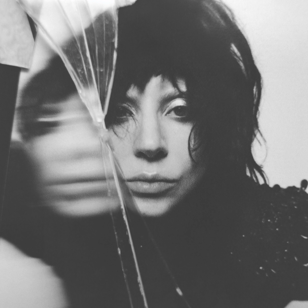 mayhem-albumcover-ladygaga