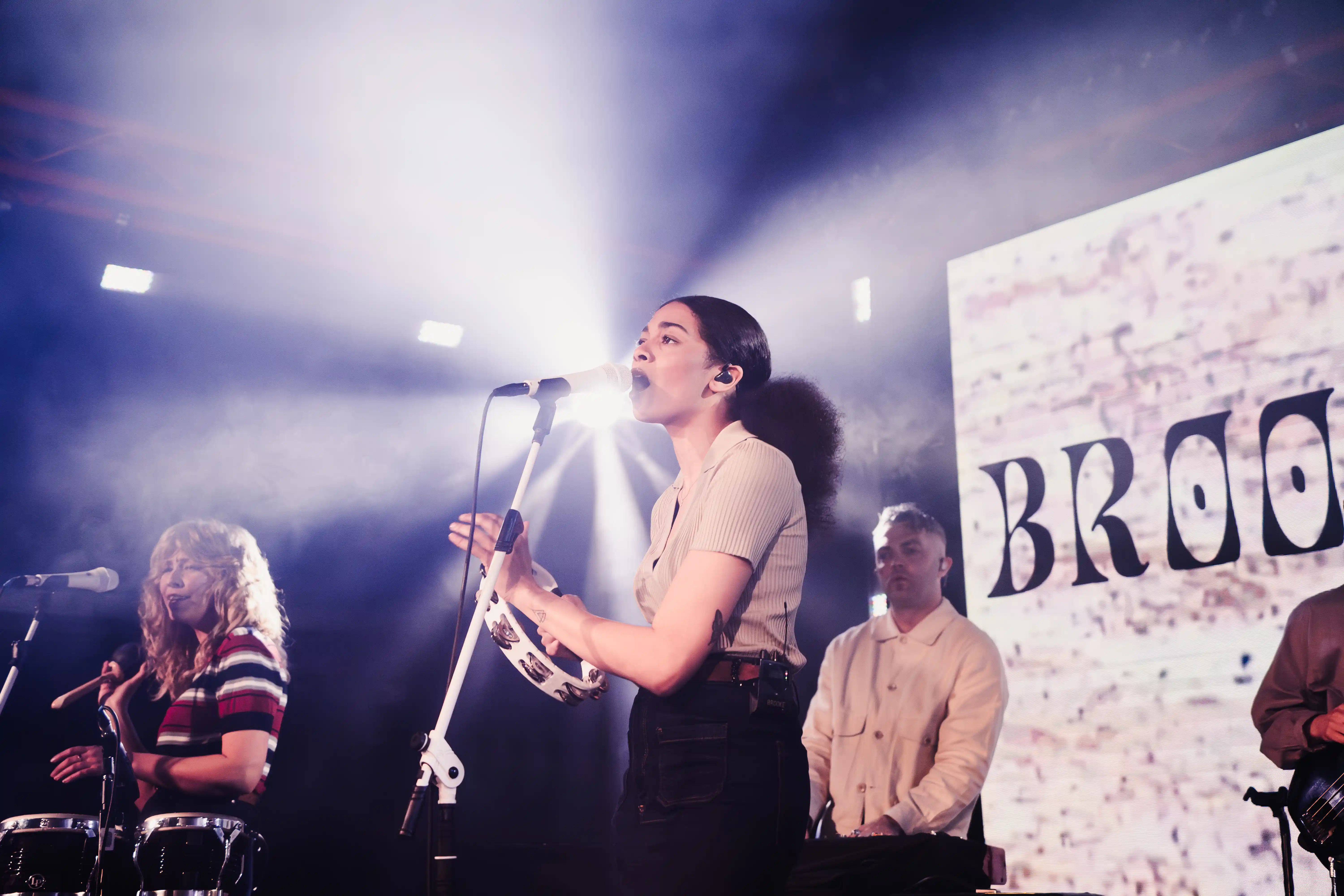 BROOKE COMBE PROVES SOUL IS THRIVING IN MANCHESTER [Gorilla, 09.04.2026]