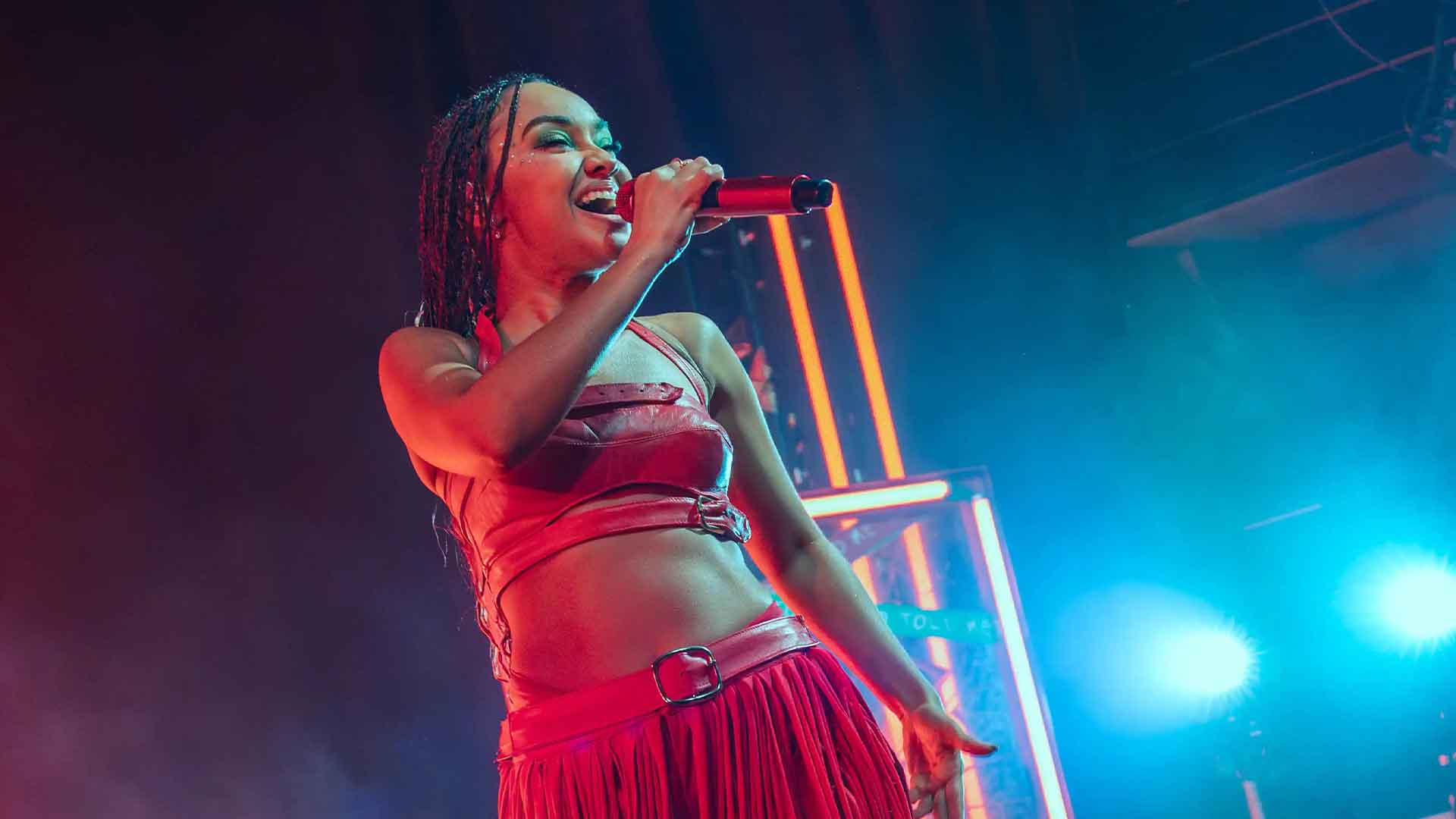 A CELEBRATION OF SELF-EXPRESSION: Leigh-Anne takes on Bristol [Electric Bristol, 10.04.2026]